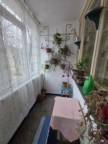 1 Decembrie 1918, intersectie Jean Steriadi, 10 minute metrou , vav Auchan,